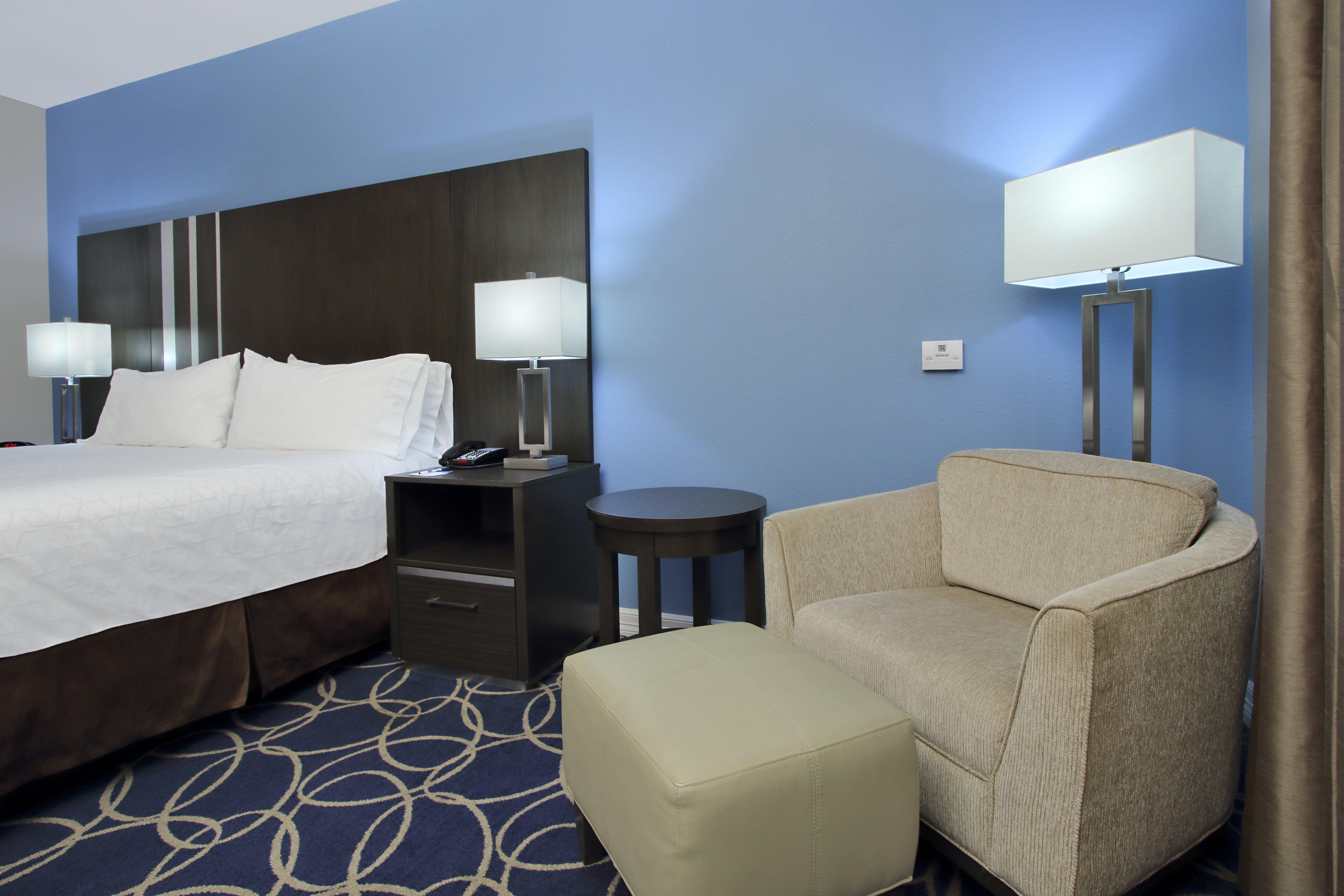 Express And North - Iah Area By Ihg Hotel