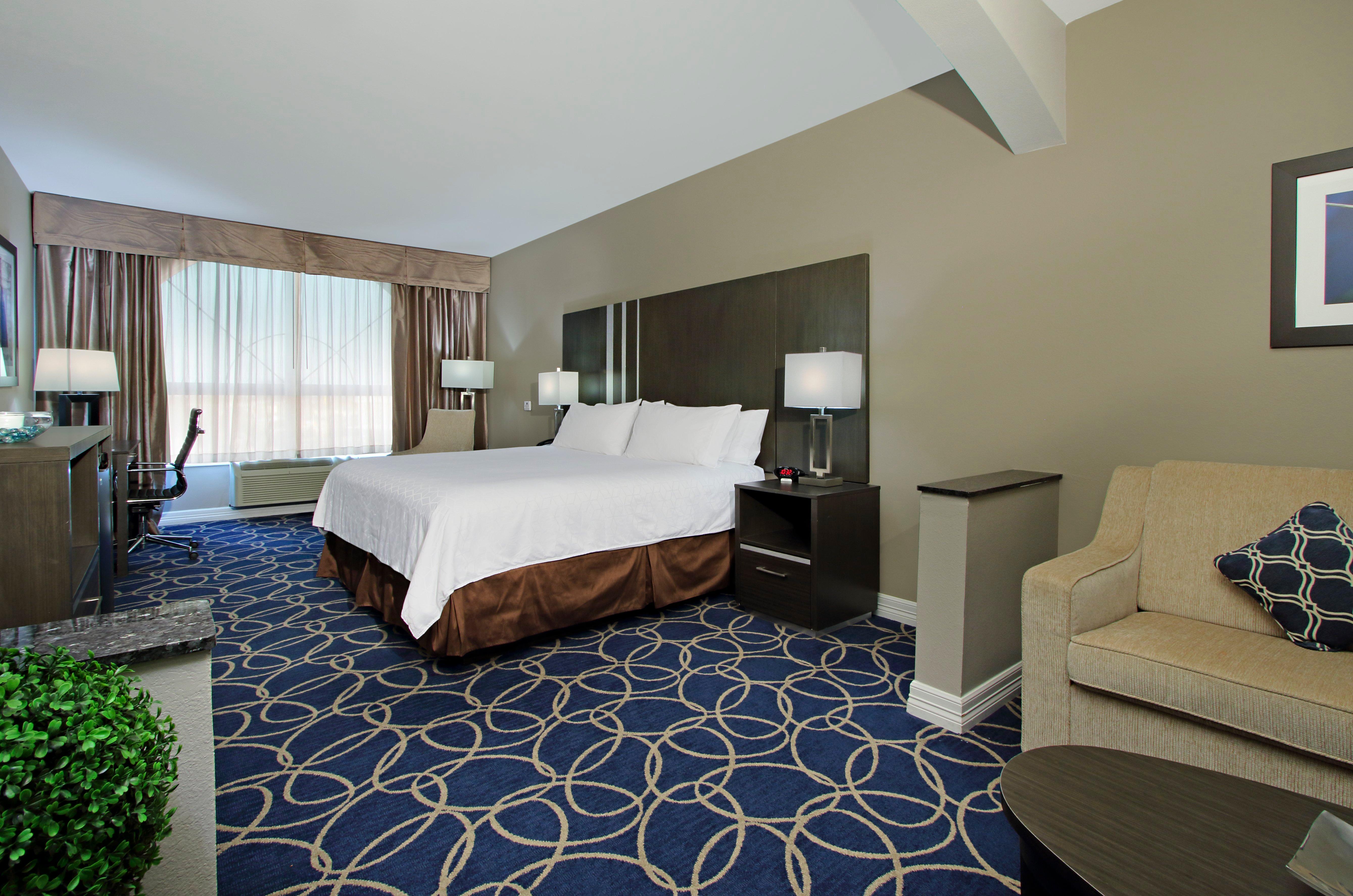 Express And North - Iah Area By Ihg Hotel 3*