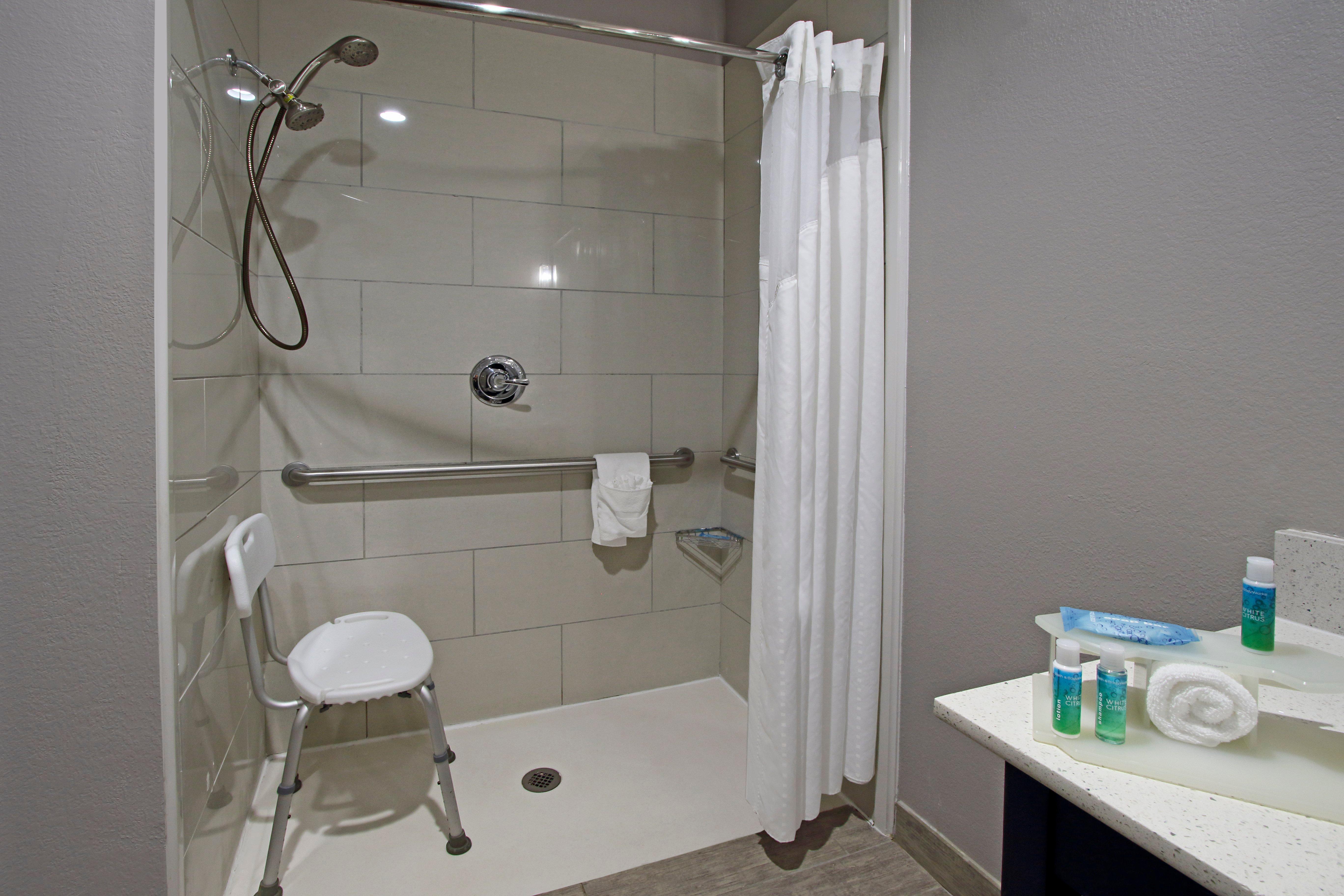 Express And North - Iah Area By Ihg Hotel 3*