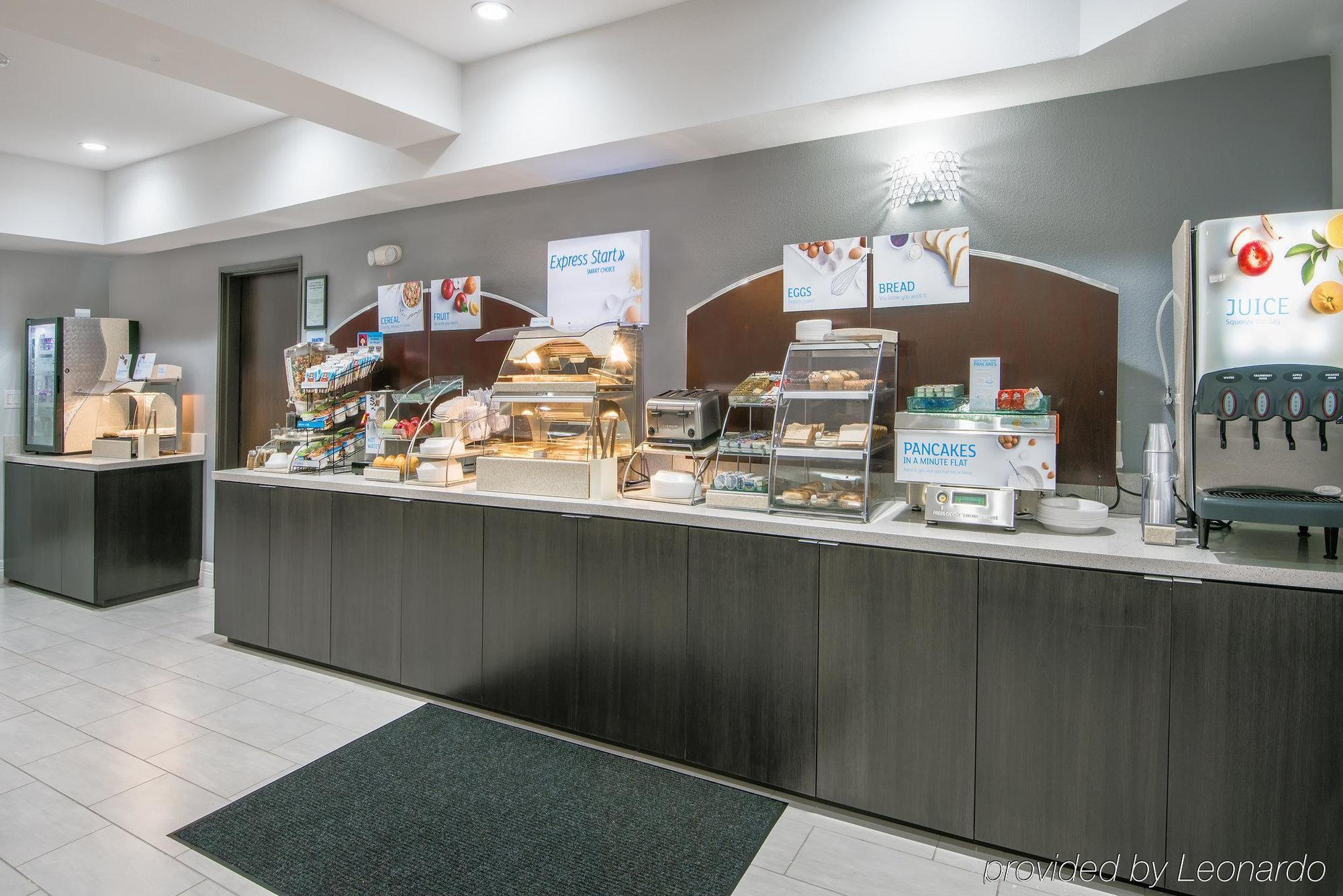 Express And North - Iah Area By Ihg Hotel 3*