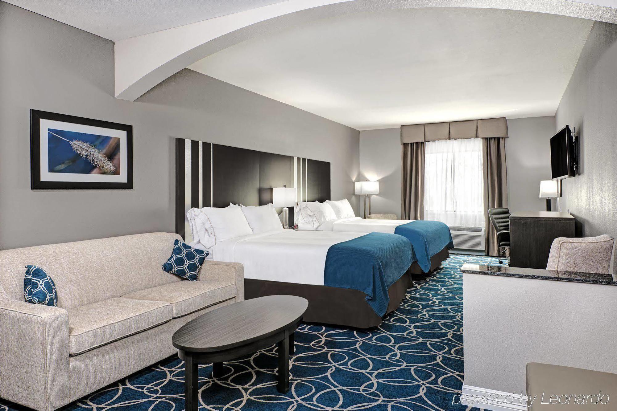 Express And North - Iah Area By Ihg Hotel