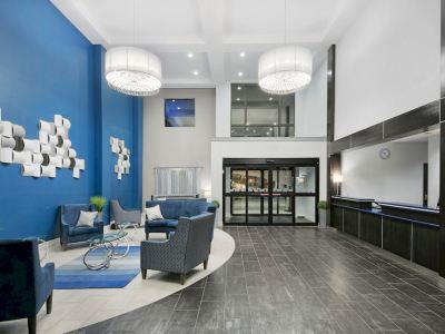 Express And North - Iah Area By Ihg Hotel